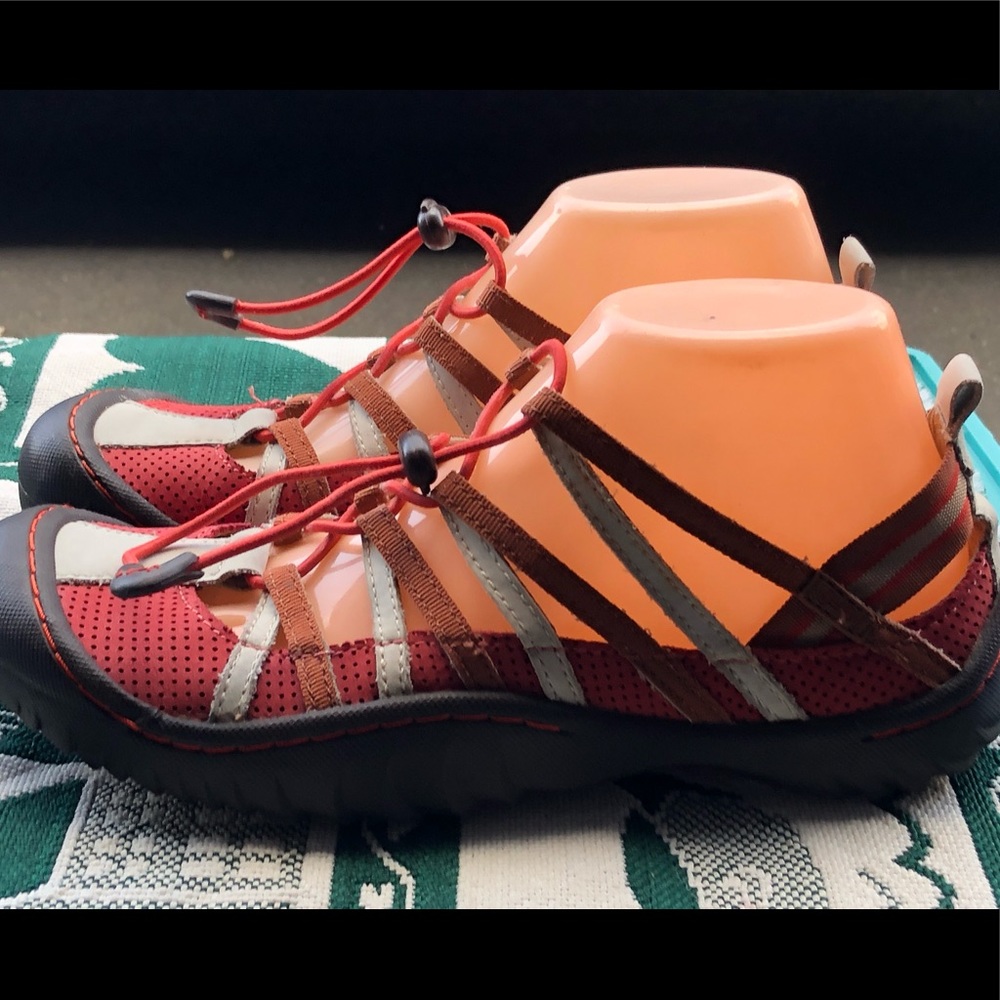 J-41 Red/Tan Strappy Water Sport Sandals Size 8M